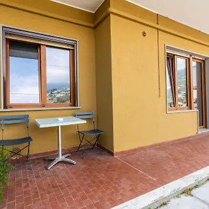 graziosa-residenza-in-collina.hotelitalianriviera.com/